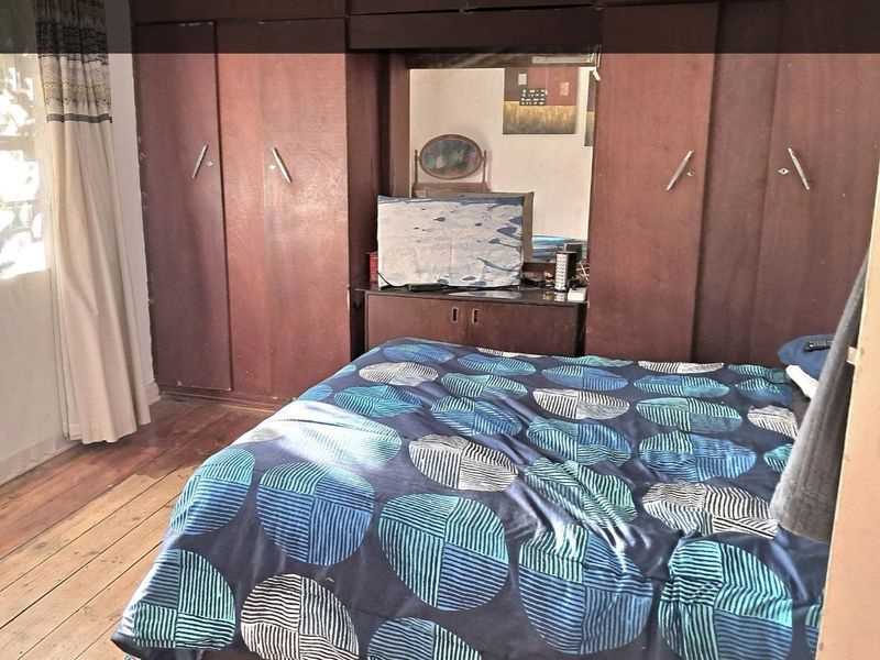 Spacious 3 bedroom home on a large erf in Summerpride - Photo 5