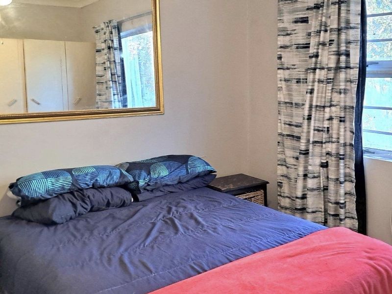 Spacious 3 bedroom home on a large erf in Summerpride - Photo 6