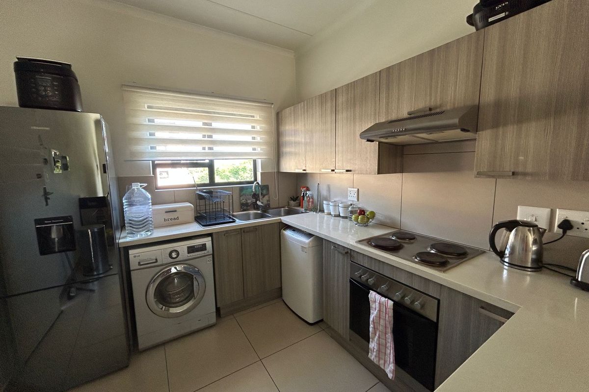 Two Bedrooms, One Bathroom & a Front-Row Seat to the Golf Course - Photo 3