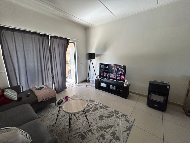 Two Bedrooms, One Bathroom & a Front-Row Seat to the Golf Course - Photo 6