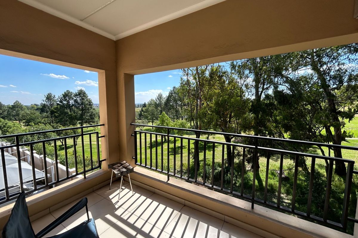 Two Bedrooms, One Bathroom & a Front-Row Seat to the Golf Course - Photo 2