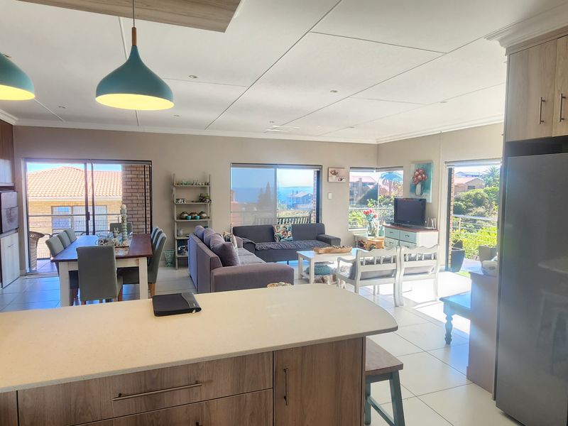 Versatile double-storey home with sea views and exceptional income potential. - Photo 7