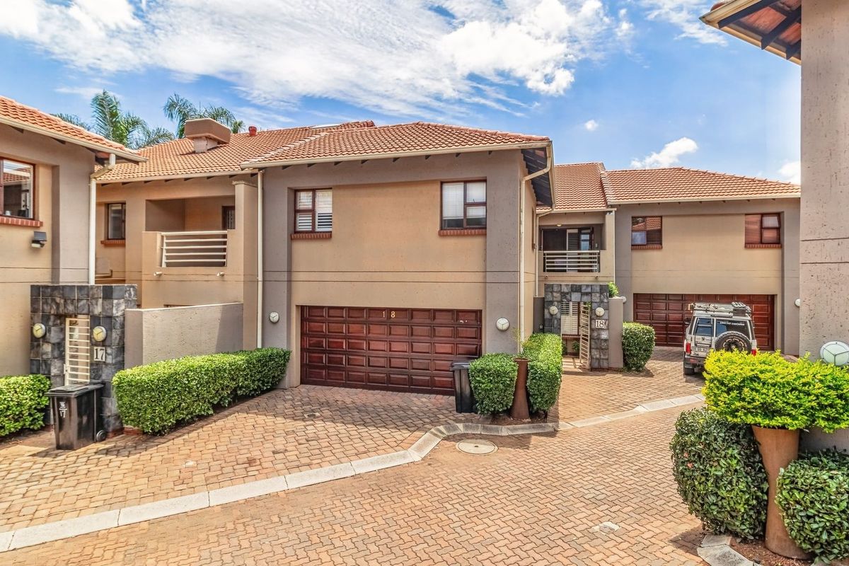 Your Ultimate Monte Carlo 4 Bedroom Cluster - Photo 2