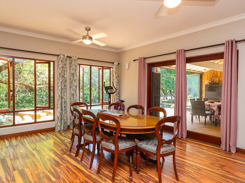 Spacious Luxury Living Amid Hartbeespoort Dam and Mountains - Photo 10