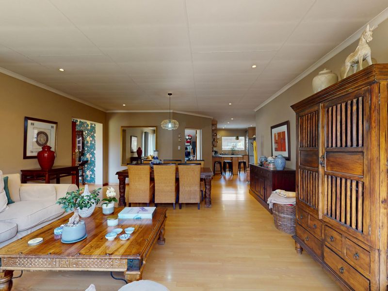 Neat as a pin property in an ESTATE - Photo 5