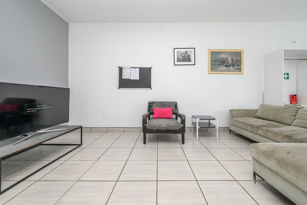 Excllent Investment Opportunity- Great Income - Photo 5