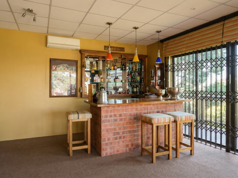 Magnificent Engineer constructed home in Wembley - EXCLUSIVE MANDATE - Photo 6