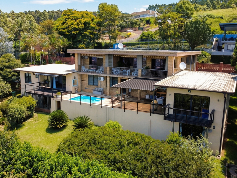 Magnificent Engineer constructed home in Wembley - EXCLUSIVE MANDATE - Photo 1