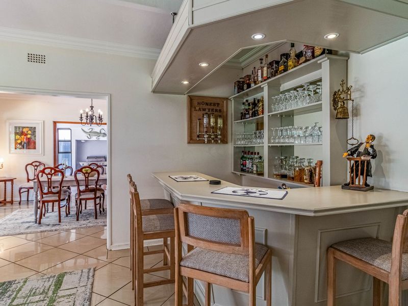 Versatile Property - Live, Work, Play! - Photo 8