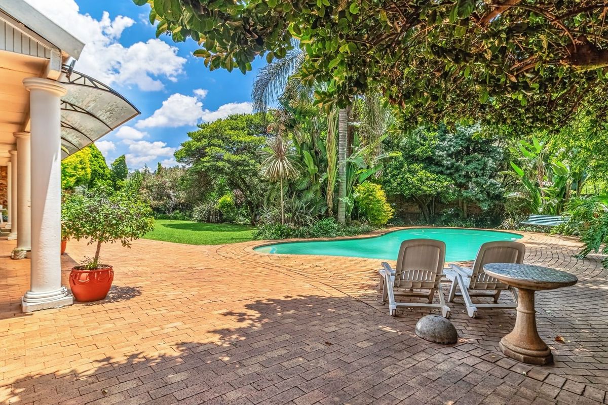 Versatile Property - Live, Work, Play! - Photo 3