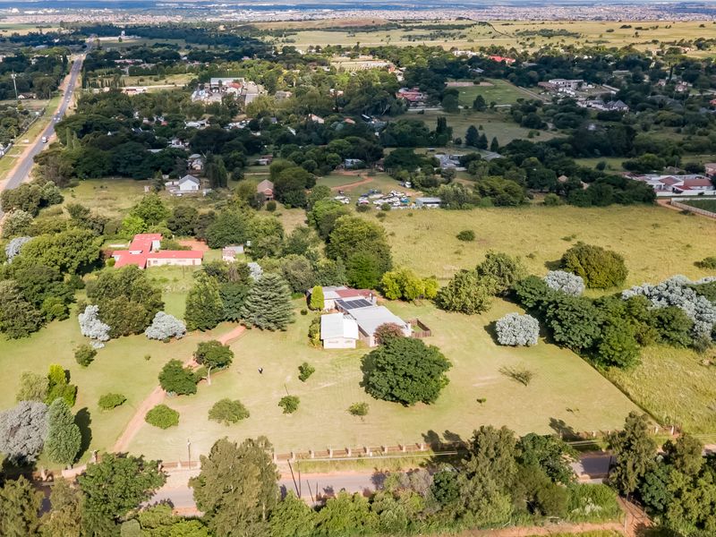 Prime 2.5 Hectare Opportunity with Unlimited Potential in Glen Austin - Photo 5