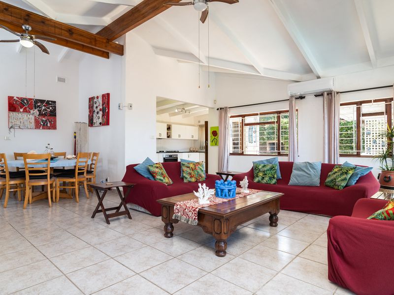 Sea View Coastal Home with Exceptional Versatility - Photo 6