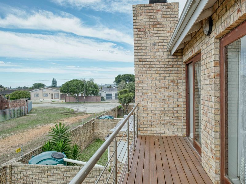 Comfortable Duplex Living with Private Garden & Braai Area - Photo 4