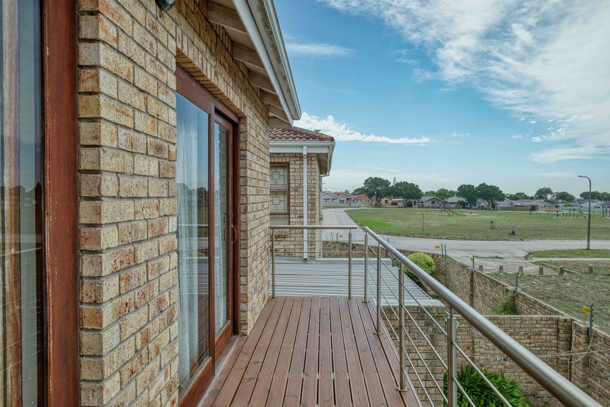 Comfortable Duplex Living with Private Garden & Braai Area - Photo 3