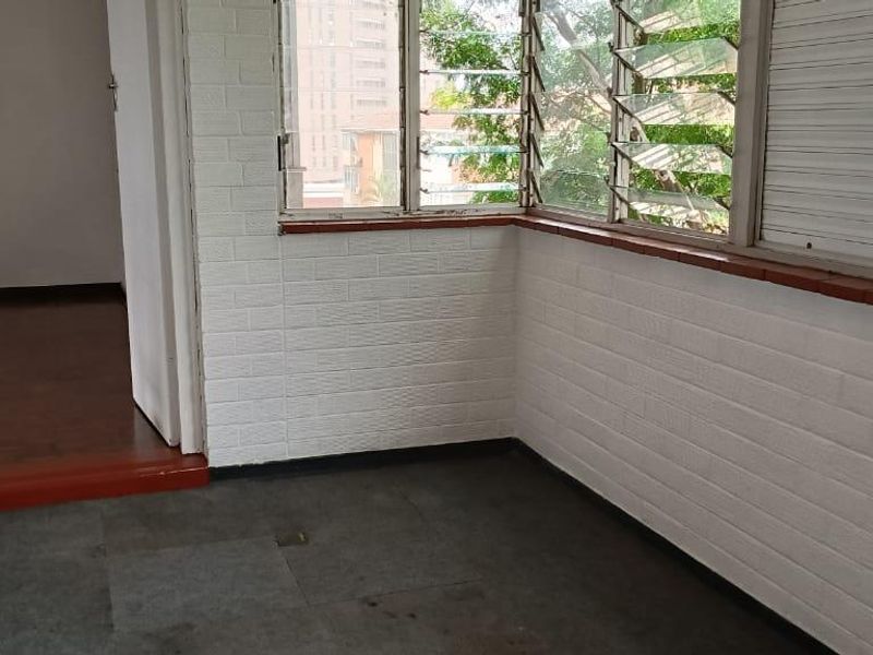 Primes Berea Gem: Space, Sunlight & Superior Location - Photo 10