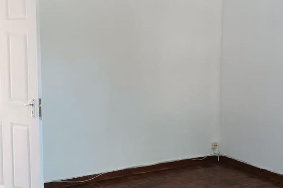 Primes Berea Gem: Space, Sunlight & Superior Location - Photo 3