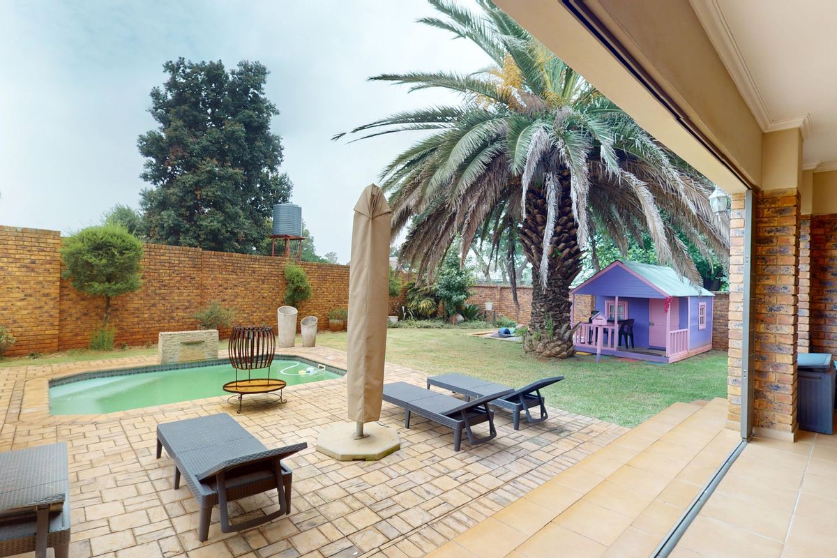 Exceptional Multi-Dwelling Smallholding with Income Potential – Benoni Small Farms - Photo 4