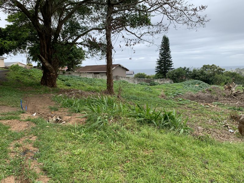 Land with distant sea views - Photo 2