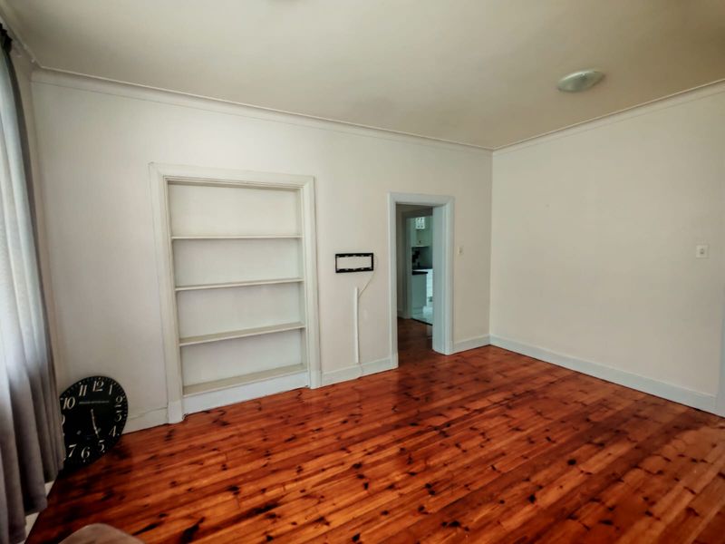 BEACHFRONT GROUNDFLOOR APARTMENT - Photo 10