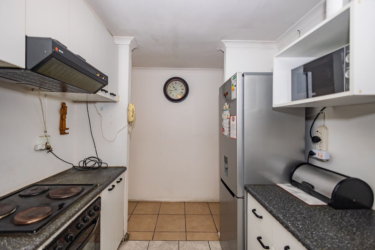 3 BEDROOM HOUSE FOR SALE IN PHOENIX - Photo 5