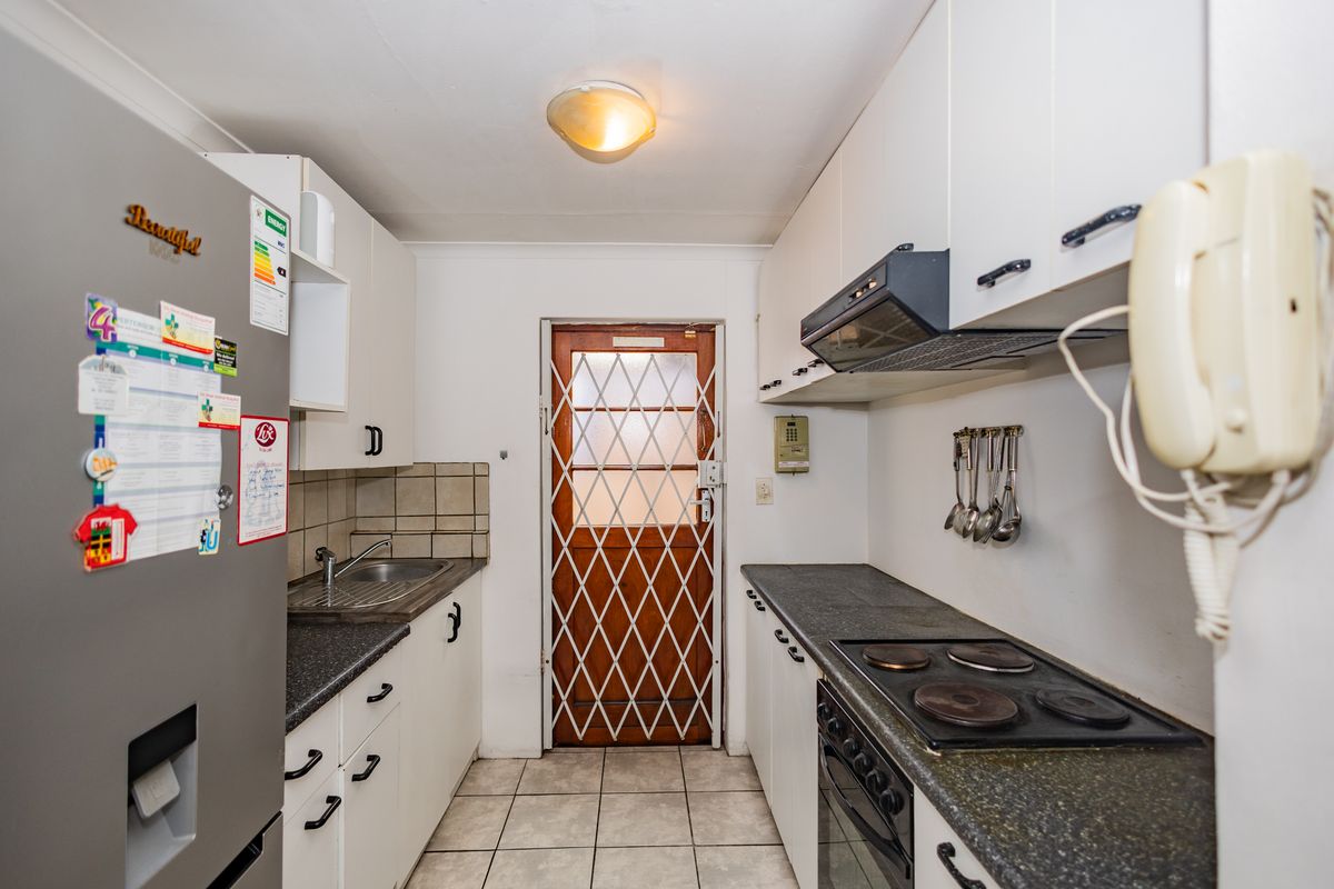 3 BEDROOM HOUSE FOR SALE IN PHOENIX - Photo 4