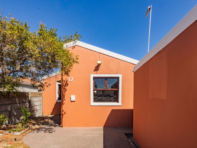 3 BEDROOM HOUSE FOR SALE IN PHOENIX - Photo 2