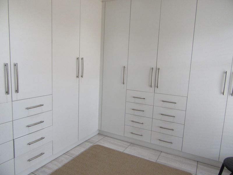 Single Level Home in Karookraal - Photo 7