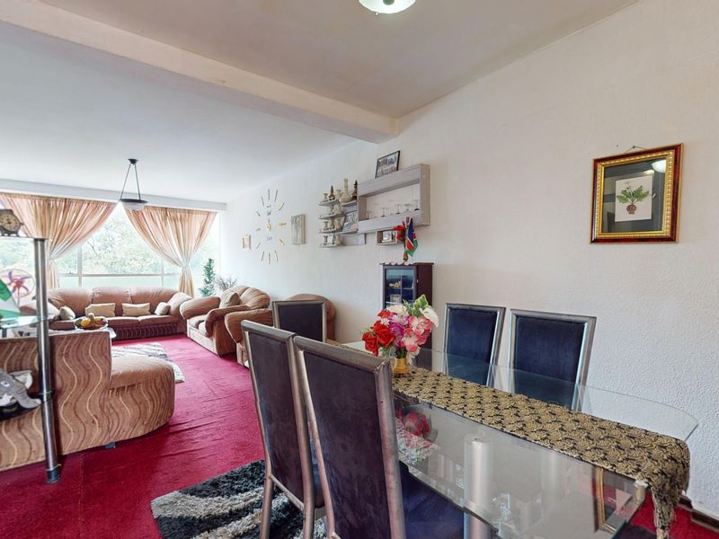 Well-Priced 1.5 Bedroom Apartment with Spacious Living Area in Secure Parkdene Complex - Photo 4