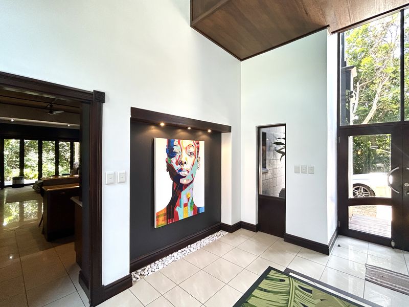 A Breathtaking Freestanding Home on Luxury Golf Estate! - Photo 3