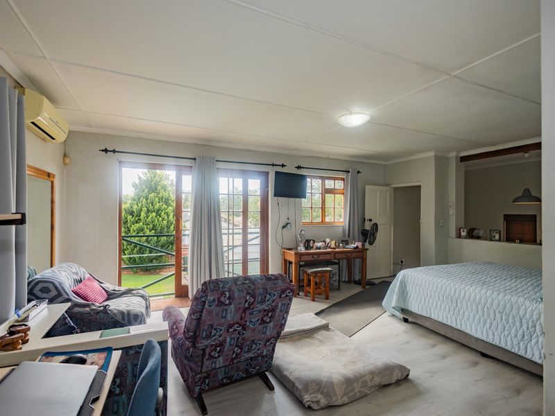 An Enchanting 3 Bedroom, 3 Bathroom Home with Endless Possibilities - Photo 9