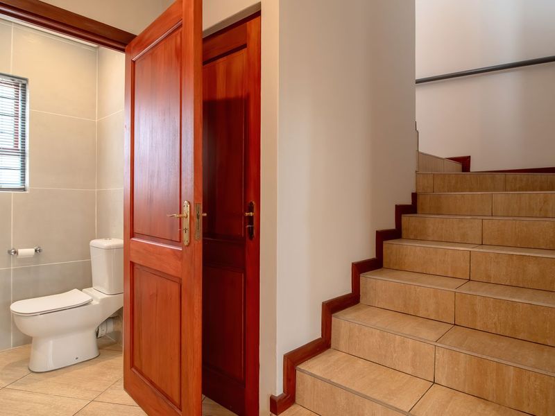 Lock Up And Go Cluster! Immaculate Condition! - Photo 10