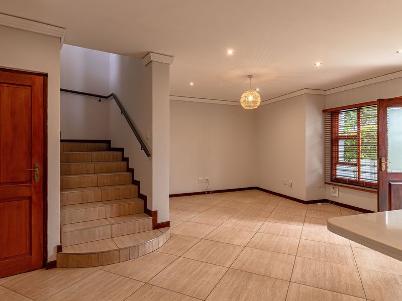 Lock Up And Go Cluster! Immaculate Condition! - Photo 3