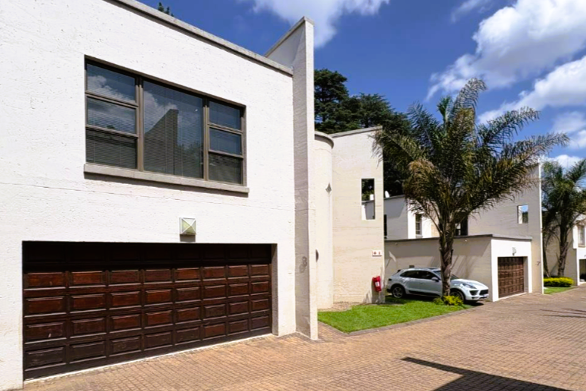 4 Bedroom spacious townhouse for sale - Photo 2