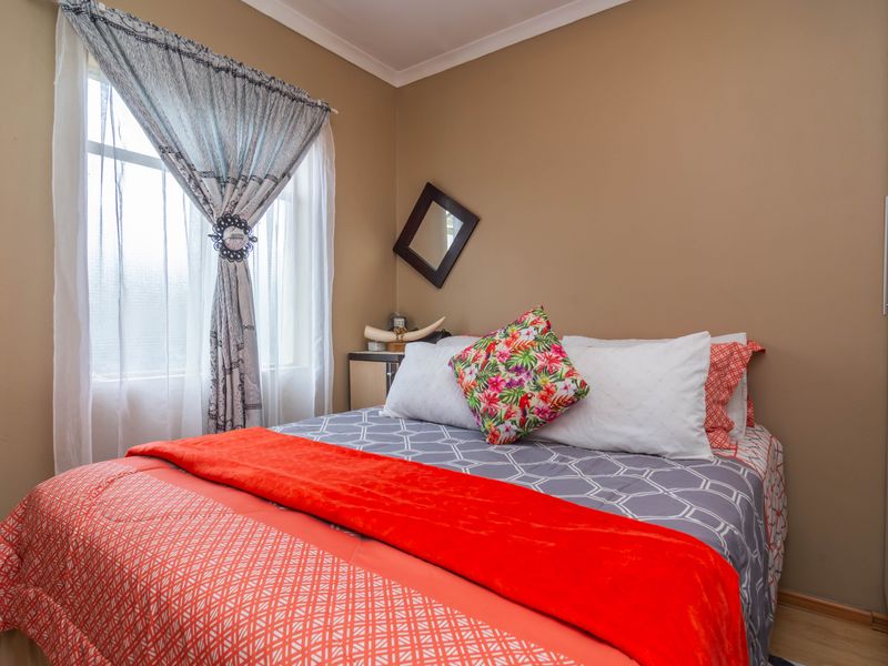 Calling All Investors, 1st Time Buyers Or Downscaling - Photo 2