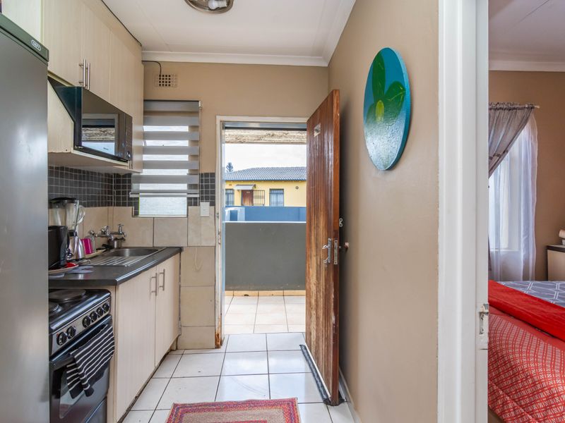 Calling All Investors, 1st Time Buyers Or Downscaling - Photo 9