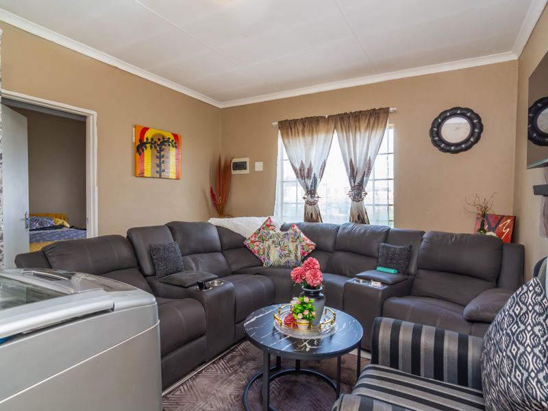 Calling All Investors, 1st Time Buyers Or Downscaling - Photo 6