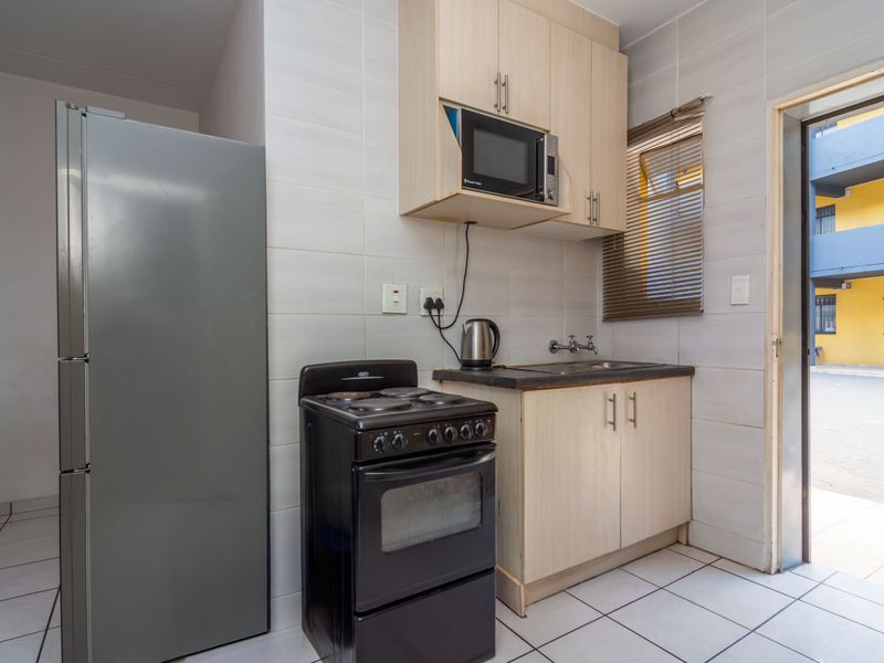 Modern 2-Bedroom Apartment in Emfuleni Heights – Exceptional Value & Prime Location - Photo 9