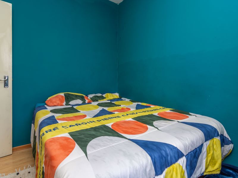 Modern 2-Bedroom Apartment in Emfuleni Heights – Exceptional Value & Prime Location - Photo 5