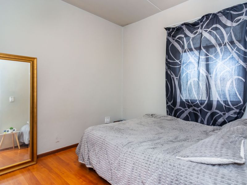 🌟 Modern Living in the Heart of Fleurhof Ext 7 - Photo 4