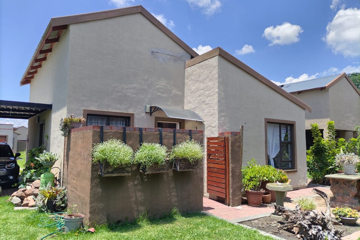 Relaxed Retirement Living in the Heart of Casa Valde - Photo 5