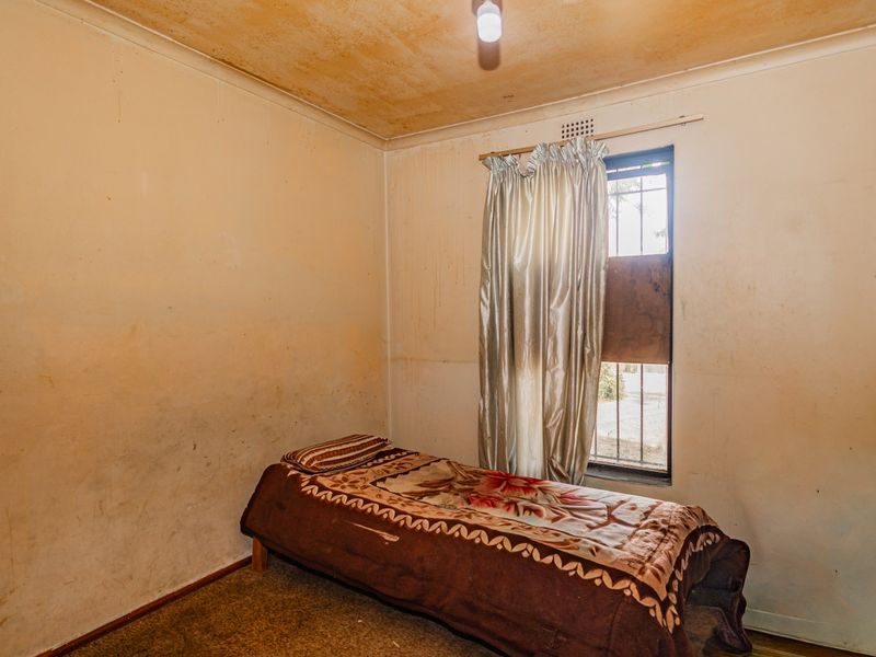 3-Bedroom Fixer-Upper on Large Plot | Northpine - Photo 3