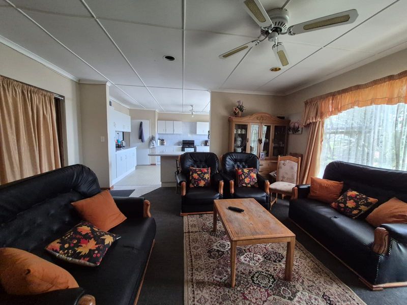 Exceptional Living in One of Worcester’s Most Loved Areas - Photo 9