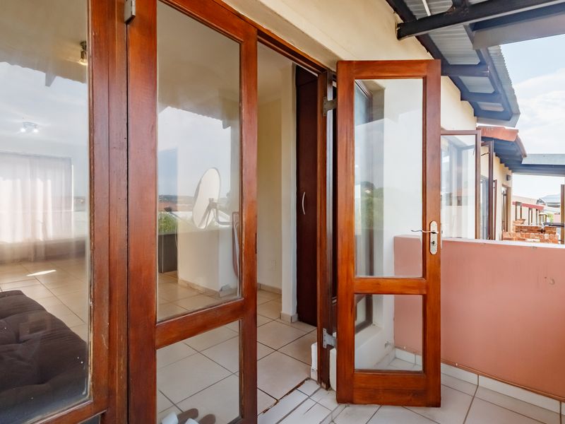 1 Bed 1 Bath Spacious Unit in Waterfall Heights - Photo 8