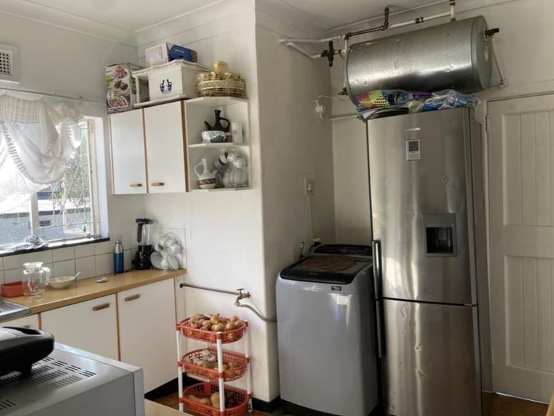 1 Bedroom Unit - Photo 4