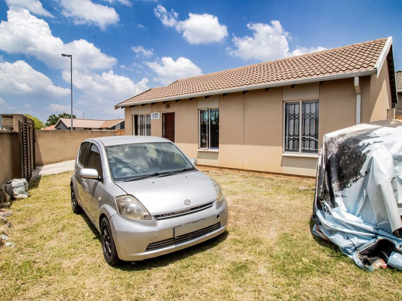 3 Bedroom family home for sale in Cosmo Creek Estate - Photo 6