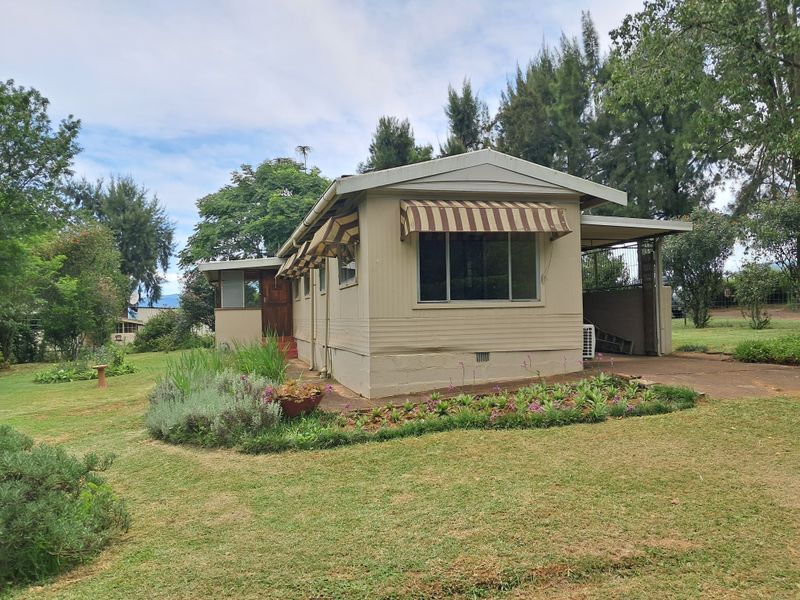 Charming Country Home with Spacious Garden - Photo 3
