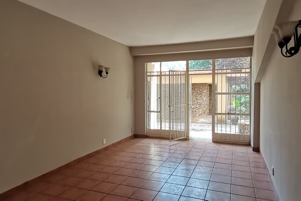 Spacious 3-Bedroom Apartment in La Meyette, Three Rivers - Photo 3