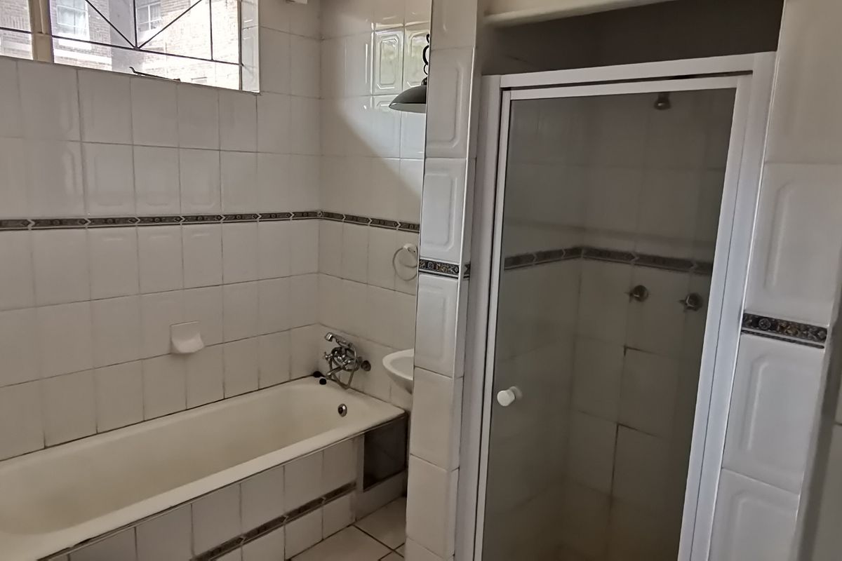 Spacious 3-Bedroom Apartment in La Meyette, Three Rivers - Photo 4