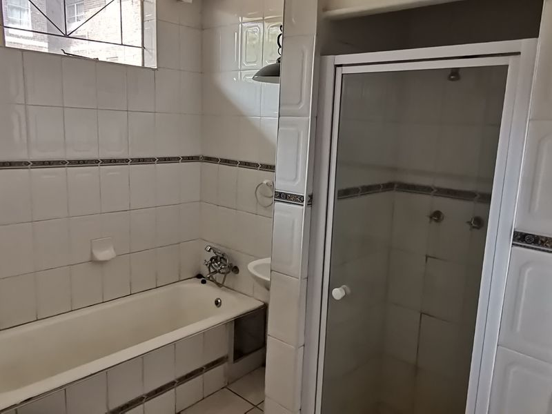 Spacious 3-Bedroom Apartment in La Meyette, Three Rivers - Photo 4