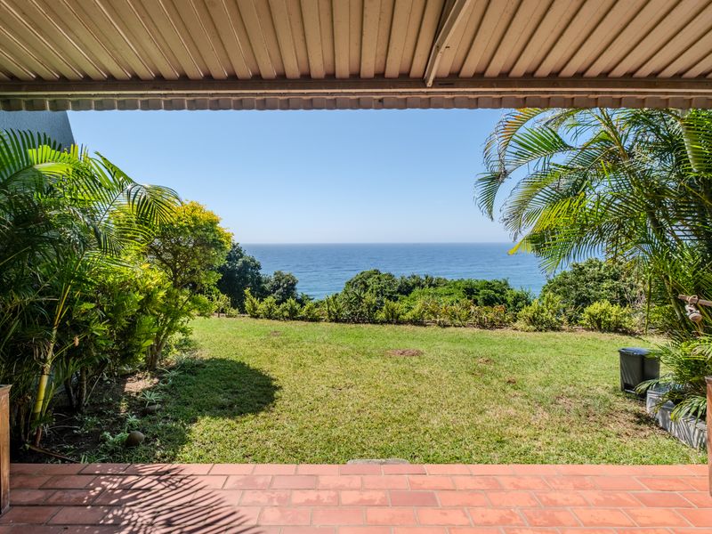 A 2 Bedroom 2 Bathroom Coastal Sanctuary with Breathtaking Ocean Views in Umdloti - Photo 2